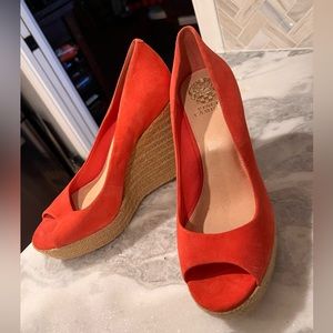 Brand new coral Vince Camuto wedges